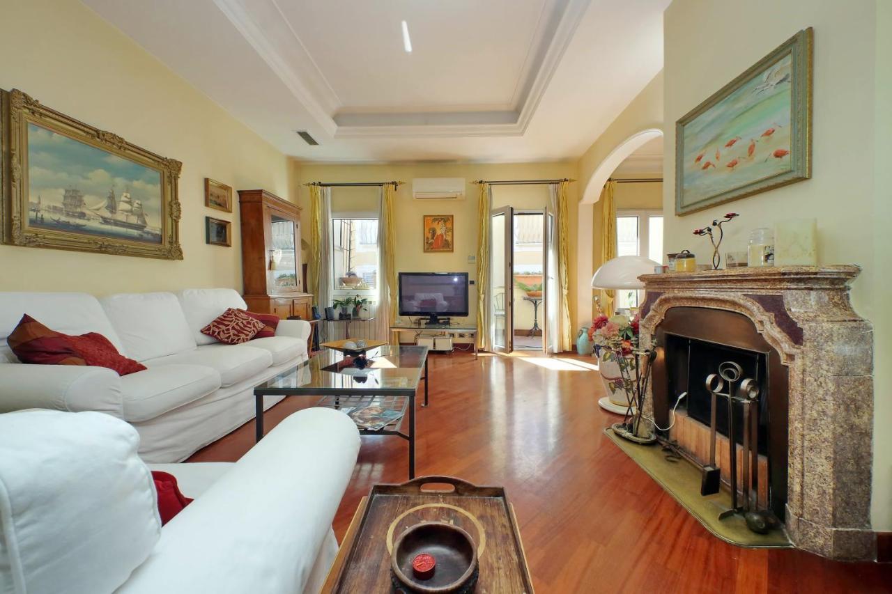 4Bnb - Luxury Trevi Apartment W Terrace Rzym Zewnętrze zdjęcie