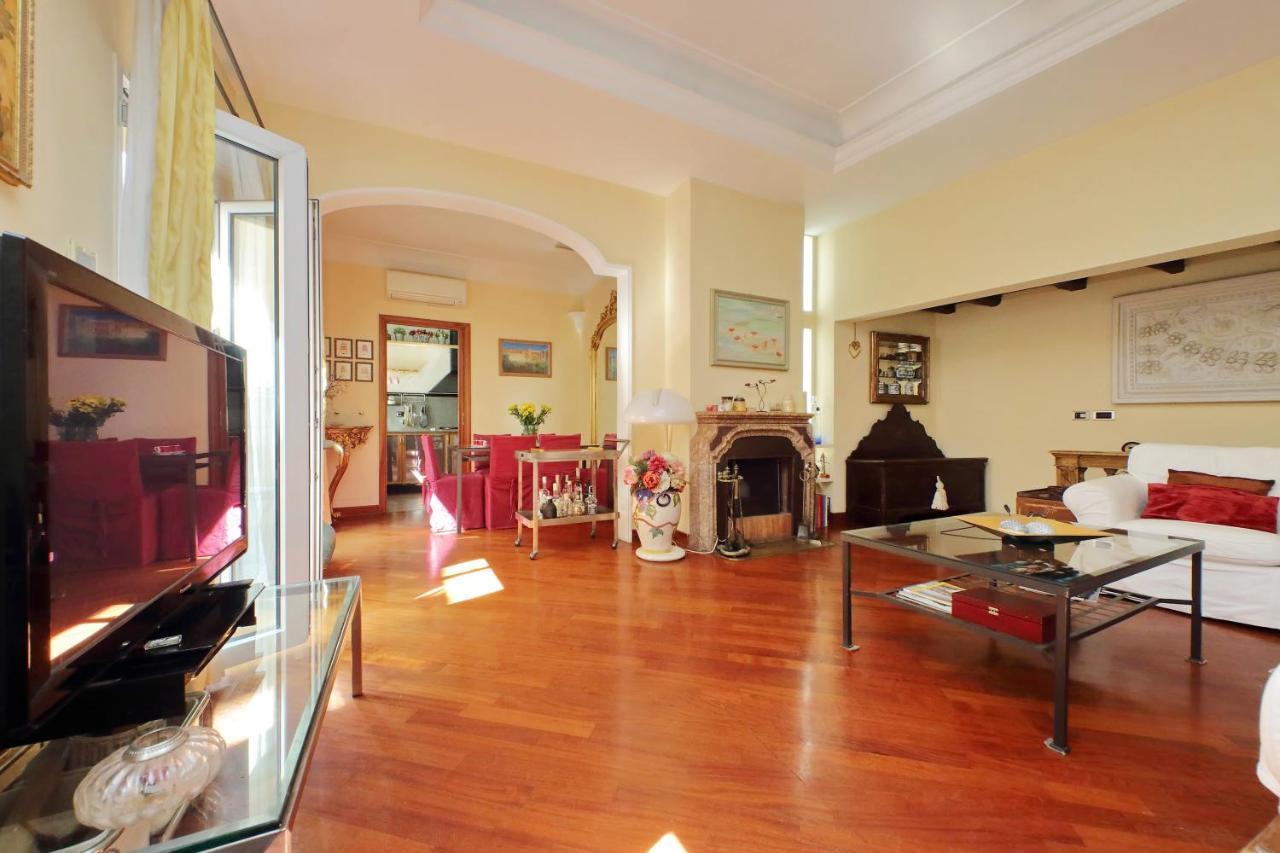 4Bnb - Luxury Trevi Apartment W Terrace Rzym Zewnętrze zdjęcie