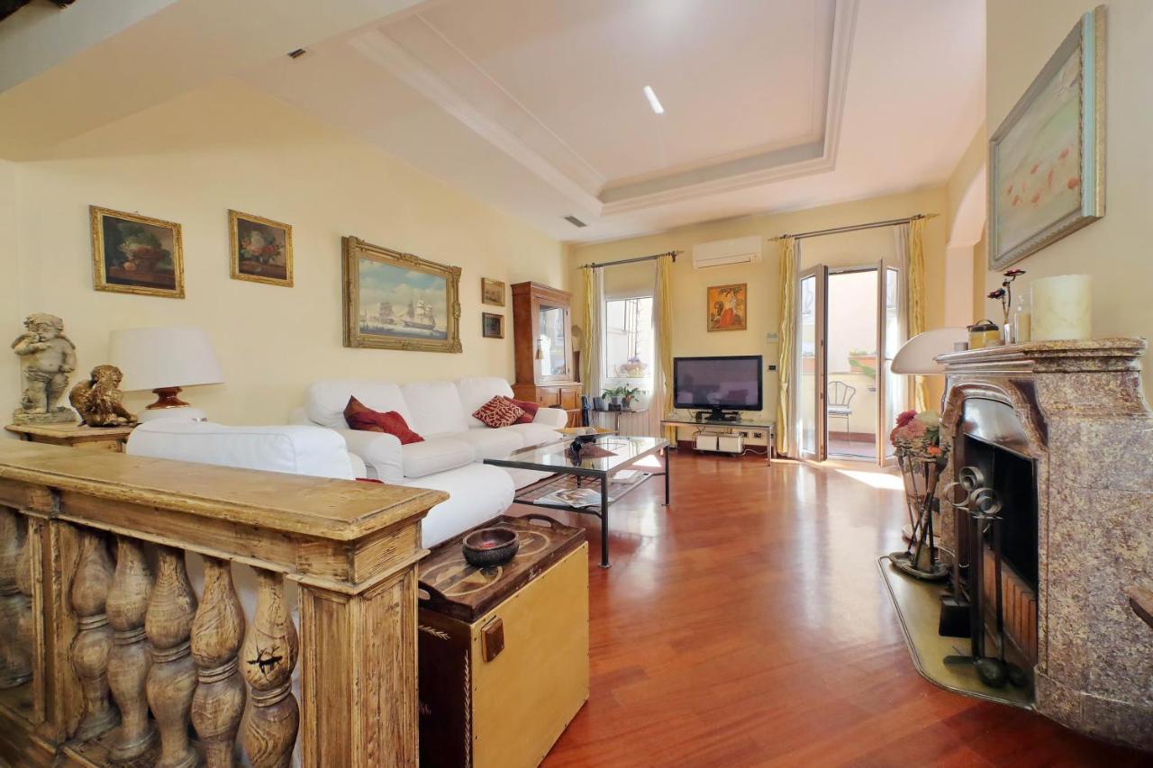 4Bnb - Luxury Trevi Apartment W Terrace Rzym Zewnętrze zdjęcie